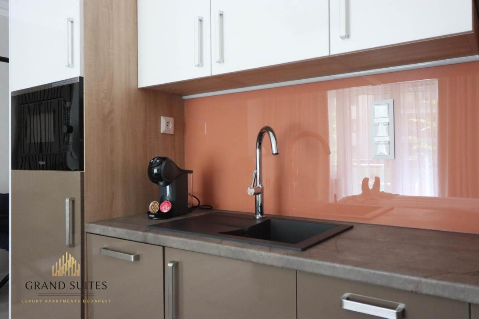Grand Suites Promenade Budapeszt Zewnętrze zdjęcie